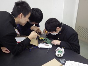 中学３年 技術 ラジオ製作実習 横浜中学校 高等学校