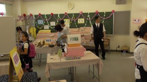 父母の会バザー会場